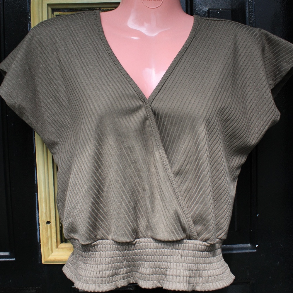 Green V-Cut Crop Top- Fits a size medium/large